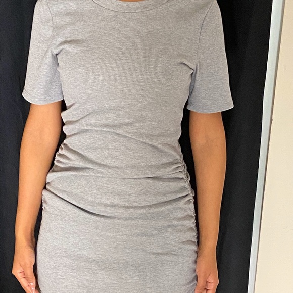 dress - Picture 4 of 5